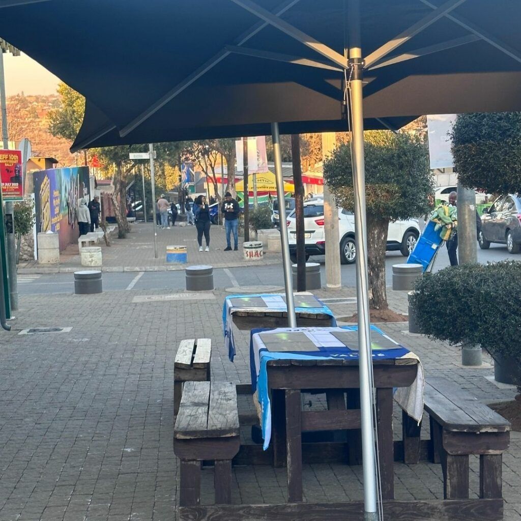 Vilakazi Street street life